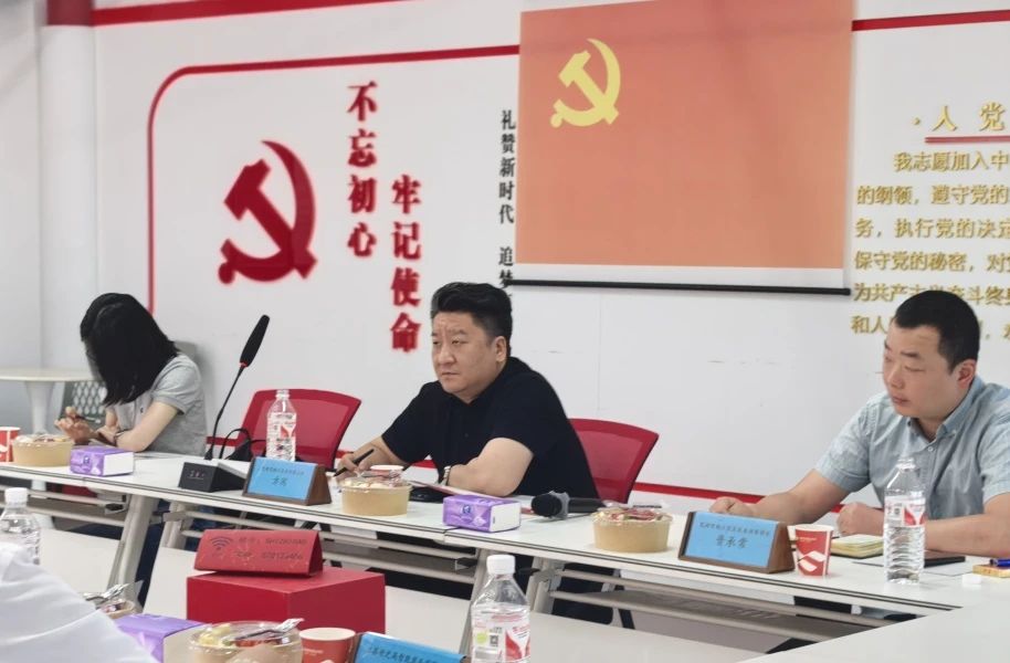 热烈欢迎安徽省芜湖市鸠江区发改委领导一行莅临江苏世之高智能装备有限公司调研指导！